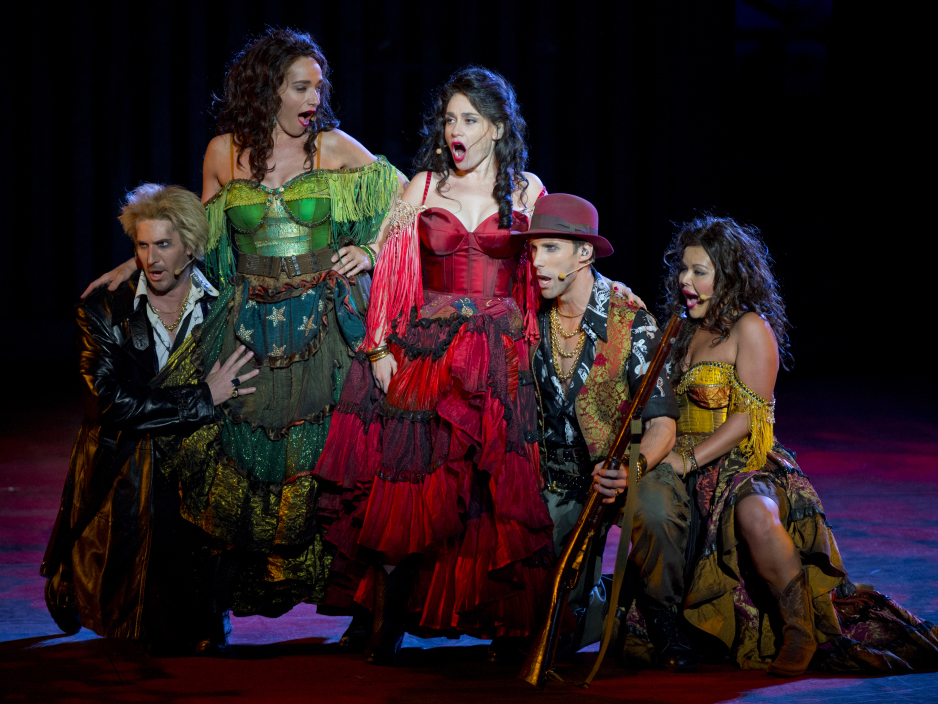 SYDNEY OPERA HOUSE: OPERA AUSTRALIA (2013)